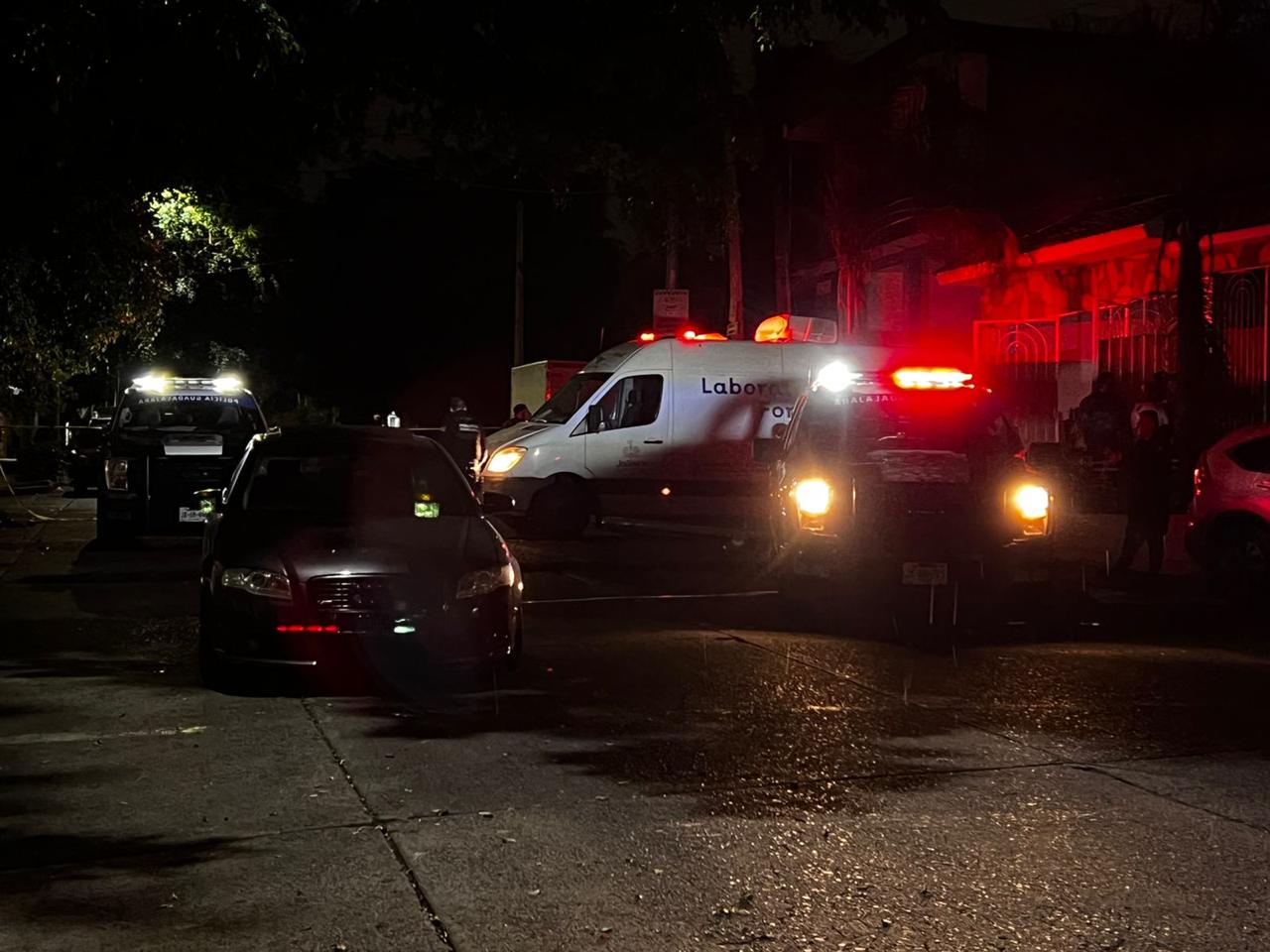 Lo asesinan en su cochera en Guadalajara